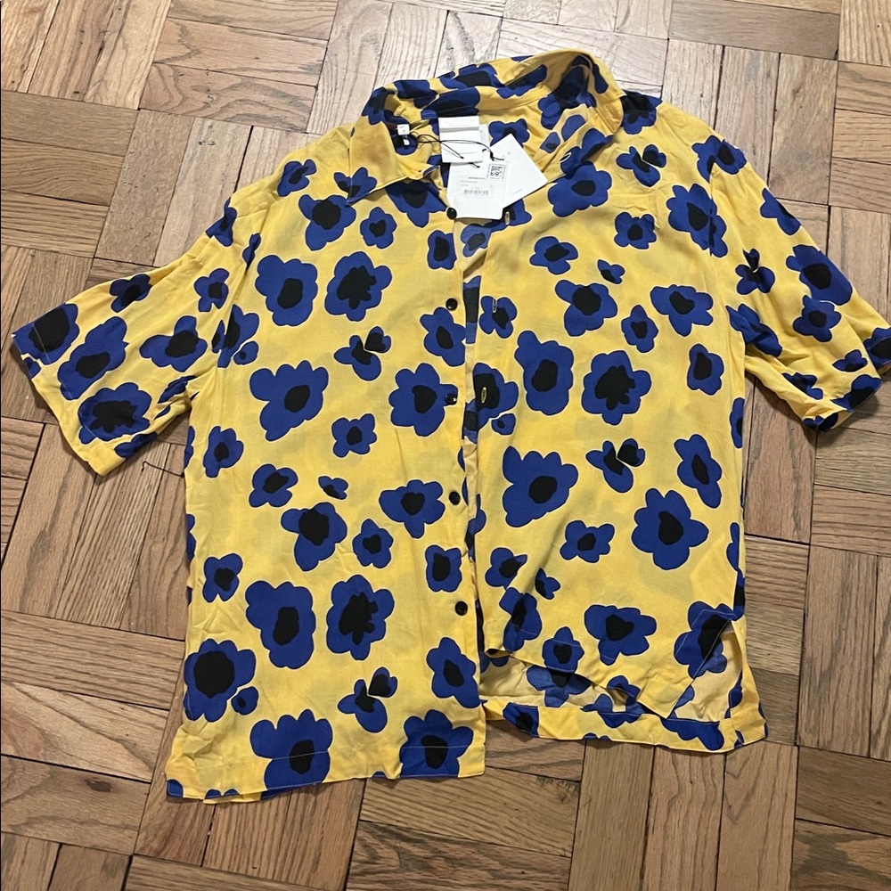 Sandro Yellow and Blue Floral Men's Shirt size small NWT